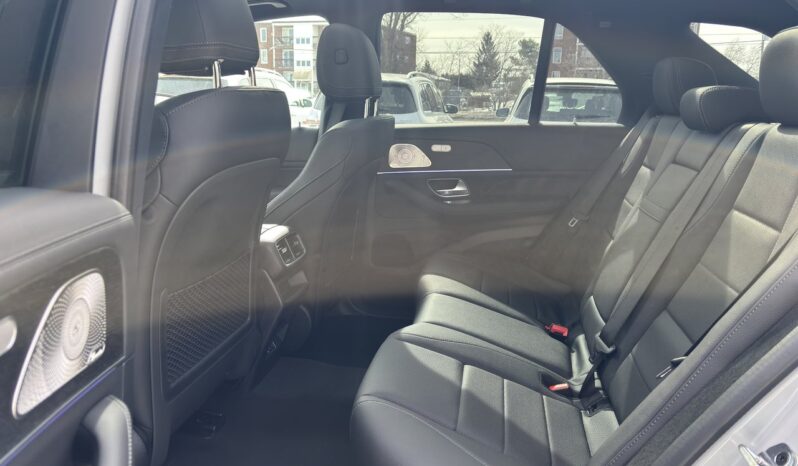 
								2025 Mercedes-Benz GLE 450 4MATIC full									