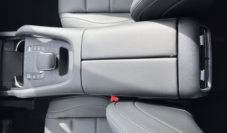 
								2025 Mercedes-Benz GLE 450 4MATIC full									