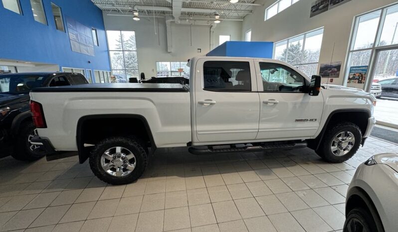 
								2018 GMC Sierra 2500 Crew 4×4 Slt full									