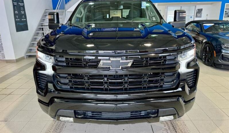 
								2024 Chevrolet Silverado 1500 Crew Cab Standard Box 4-Wheel Drive RST full									