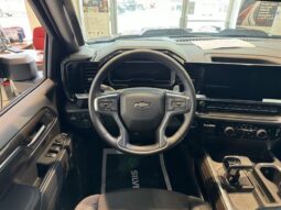 
										2024 Chevrolet Silverado 1500 Crew Cab Standard full									