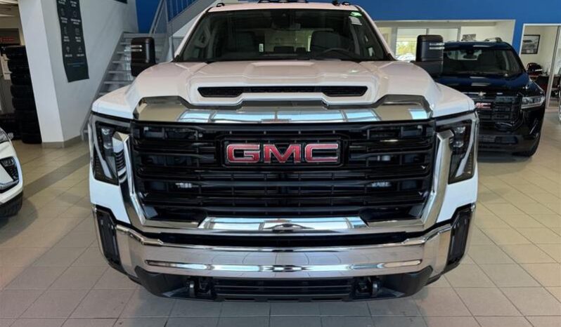 
								2024 GMC Sierra 2500 4WD Crew Cab Long Box Pro full									