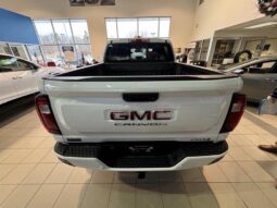 
										2024 GMC Canyon Crew Cab Short Box 4-Wheel Drive AT4 full									