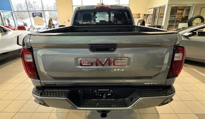 
								2024 GMC Canyon Crew Cab Short Box 4-Wheel Drive AT4 full									