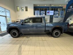 
										2025 GMC Sierra 2500 4WD Crew Cab Standard Box Denali full									