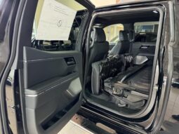 
										2025 GMC Sierra e4WD Crew Cab MAX Range Denali full									