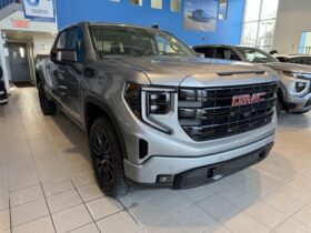 2025 GMC Sierra 1500 Crew Cab Standard Box 4-Wheel Drive Elevation