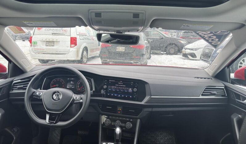 
								2021 Volkswagen Jetta Highline 1.4t 8sp At full									