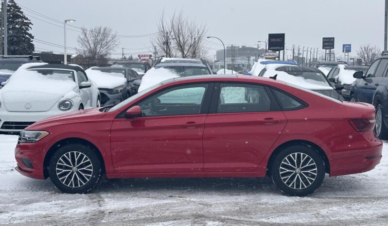 
								2021 Volkswagen Jetta Highline 1.4t 8sp At full									