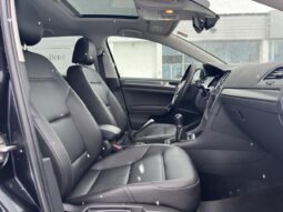 
										2021 Volkswagen Golf Highline 5 portes avec boîte manuelle full									