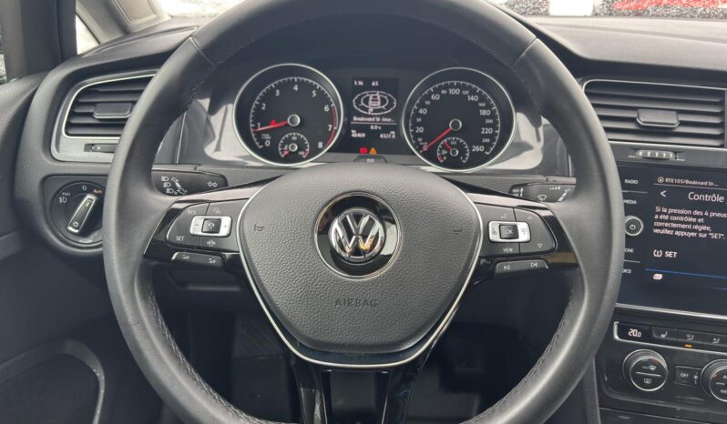 
								2021 Volkswagen Golf Highline 5 portes avec boîte manuelle full									