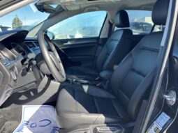 
										2021 Volkswagen Golf Highline full									