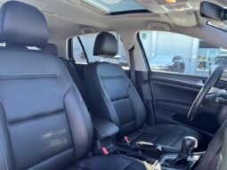 
										2021 Volkswagen Golf Highline full									