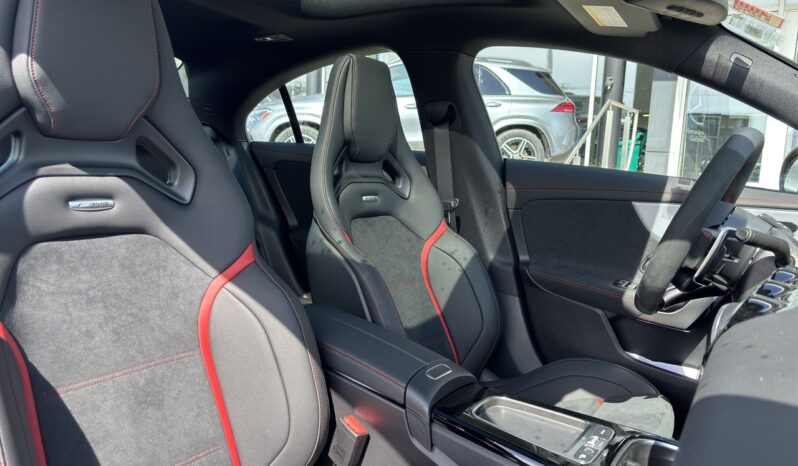
								2025 Mercedes-Benz CLA AMG 45 4MATIC full									
