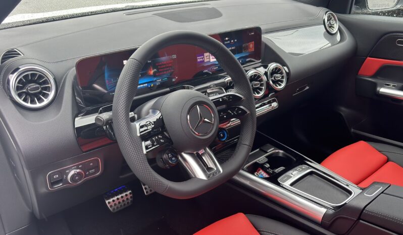 
								2025 Mercedes-Benz GLA AMG 35 4MATIC full									