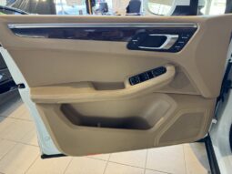 
										2015 Porsche Macan S full									