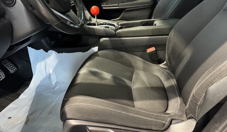 
								2018 Honda Civic Hatch Sport 6mt full									