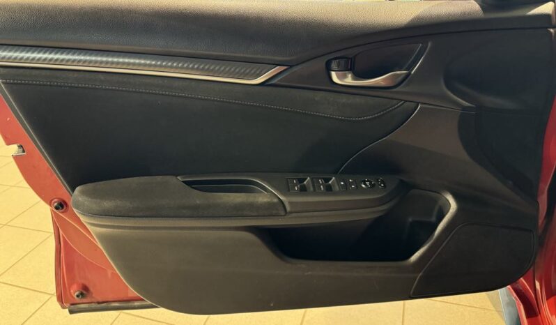 
								2018 Honda Civic Hatch Sport 6mt full									