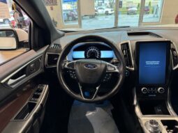 
										2021 Ford Edge Titanium Awd full									