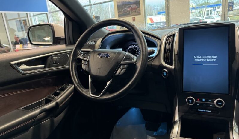 
								2021 Ford Edge Titanium Awd full									