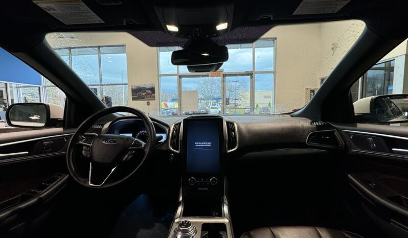 
								2021 Ford Edge Titanium Awd full									