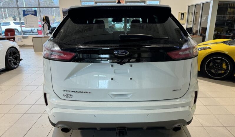 
								2021 Ford Edge Titanium Awd full									