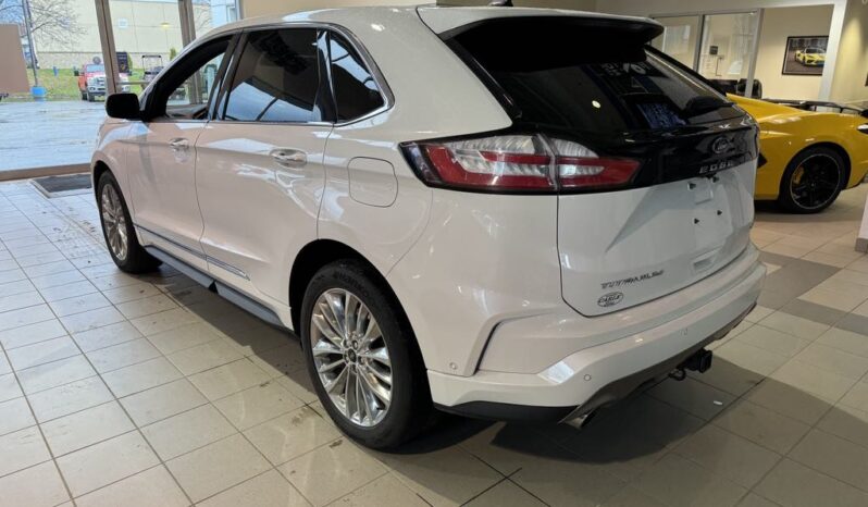 
								2021 Ford Edge Titanium Awd full									
