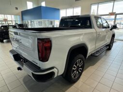 
										2021 GMC Sierra 1500 Crew Cab 4×4 At4 full									