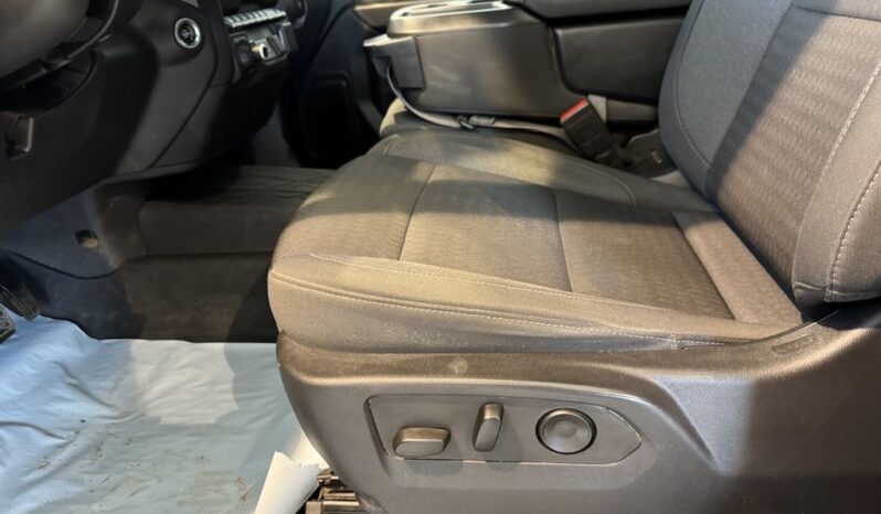 
								2022 Chevrolet Silverado 1500 Crew Cab 4×4 Custom full									