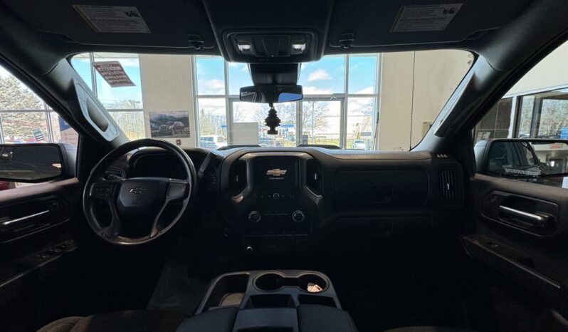 
								2022 Chevrolet Silverado 1500 Crew Cab 4×4 Custom full									