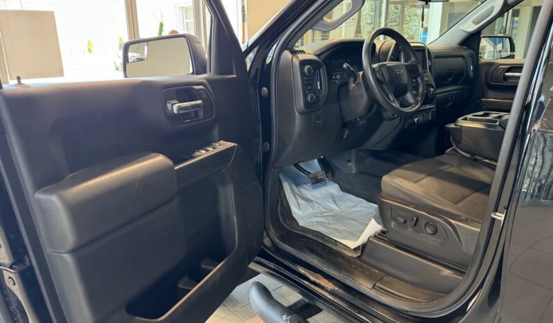 
								2022 Chevrolet Silverado 1500 Crew Cab 4×4 Custom full									