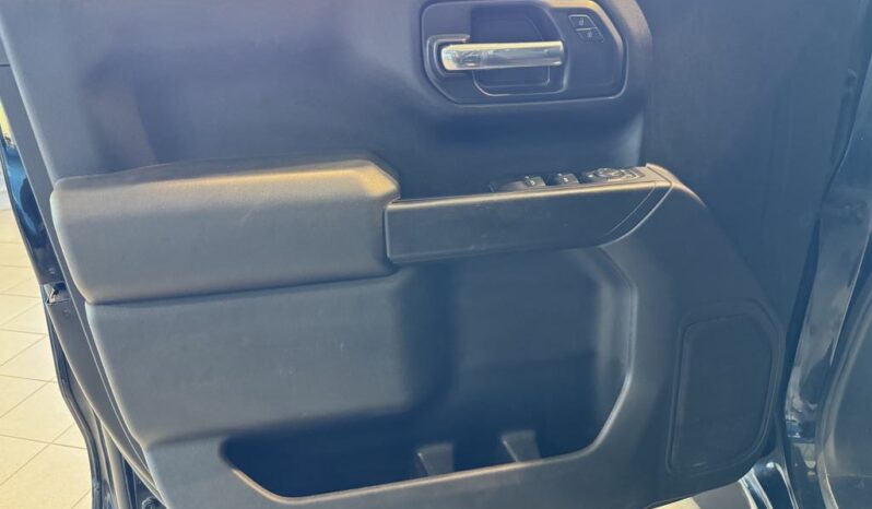 
								2022 Chevrolet Silverado 1500 Crew Cab 4×4 Custom full									