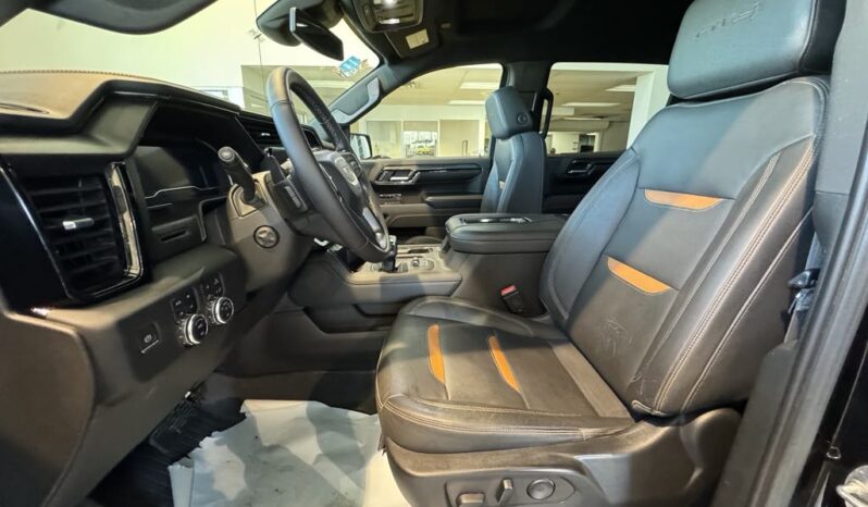 
								2022 GMC Sierra 1500 At4 Standard Box full									