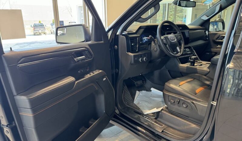 
								2022 GMC Sierra 1500 At4 Standard Box full									