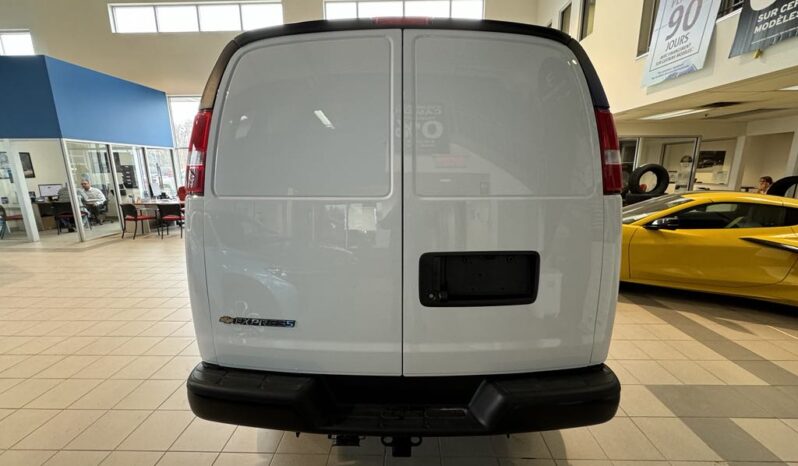 
								2025 Chevrolet Express Cargo Van 2500 Regular full									