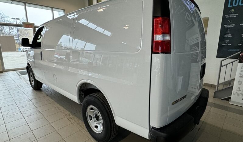 
								2025 Chevrolet Express Cargo Van 2500 Regular full									