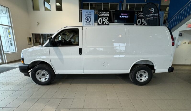 
								2025 Chevrolet Express Cargo Van 2500 Regular full									