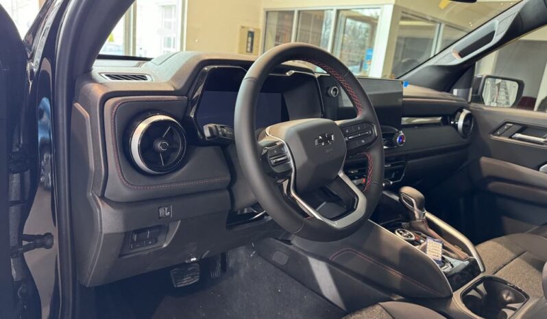
								2025 Chevrolet Colorado Crew Cab Short Box 4 full									
