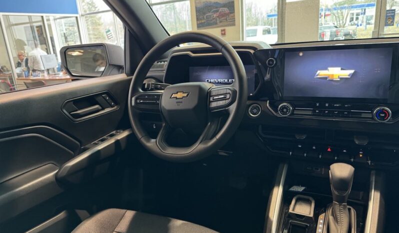 
								2025 Chevrolet Colorado Crew Cab Short Box 2 full									