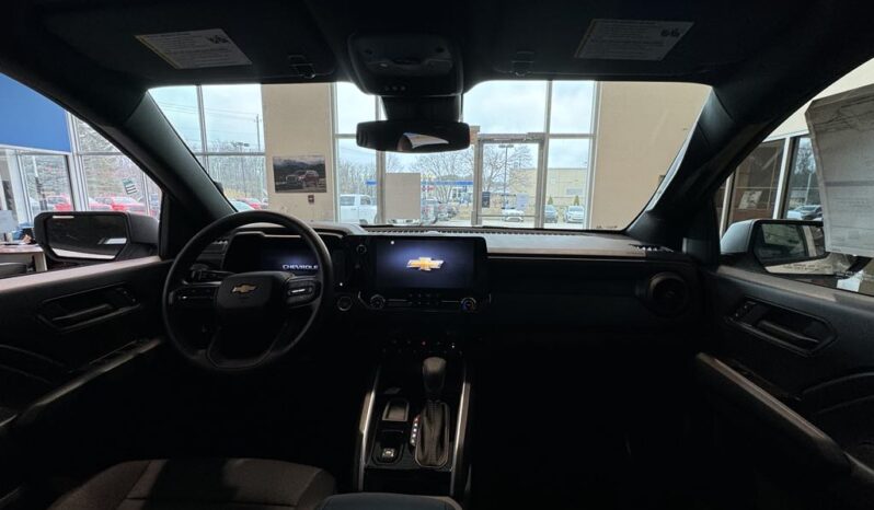 
								2025 Chevrolet Colorado Crew Cab Short Box 2 full									