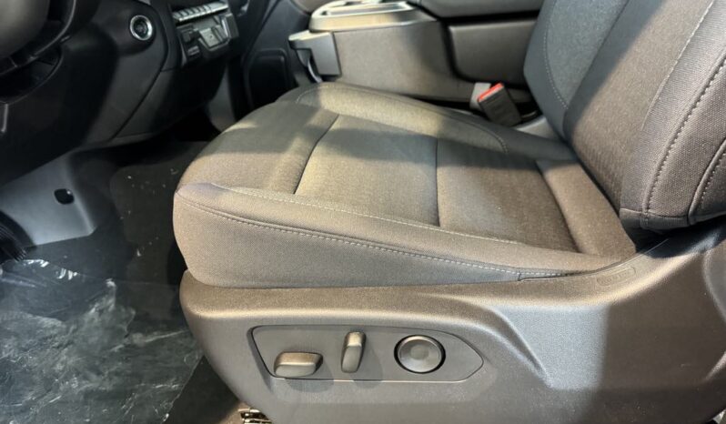 
								2025 Chevrolet Silverado 1500 Crew Cab Standard full									