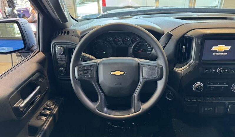 
								2025 Chevrolet Silverado 1500 Crew Cab Standard full									