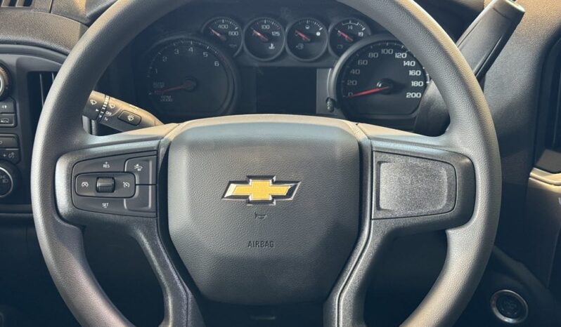 
								2025 Chevrolet Silverado 1500 Crew Cab Standard full									