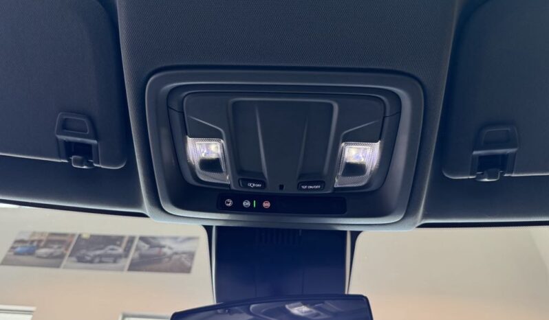
								2025 Chevrolet Silverado 1500 Crew Cab Standard full									