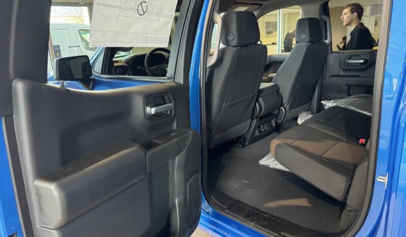 
								2025 Chevrolet Silverado 1500 Crew Cab Standard full									