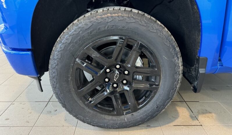 
								2025 Chevrolet Silverado 1500 Crew Cab Standard full									