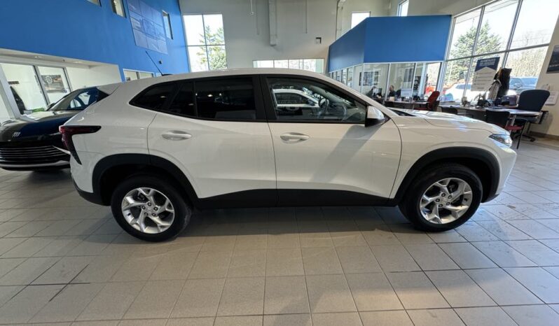 
								2025 Chevrolet Trax Fwd 4dr Ls full									
