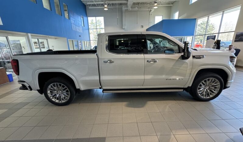 
								2025 GMC Sierra 1500 Crew Cab Standard full									