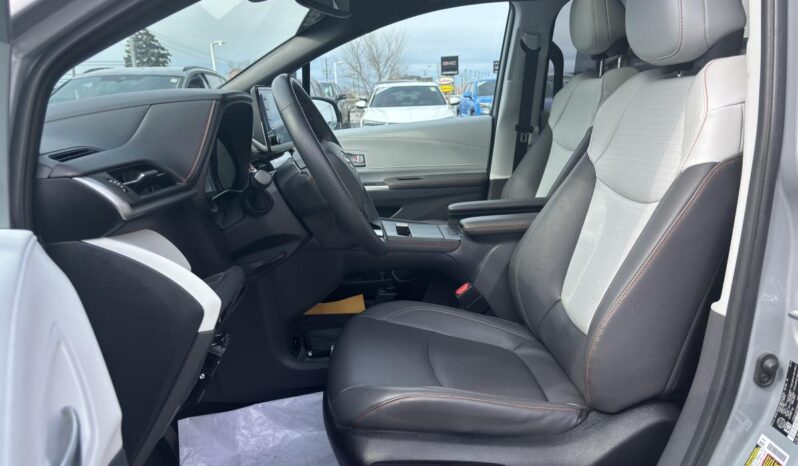 
								2023 Toyota Sienna Hybrid Xse Awd 7-Pass full									