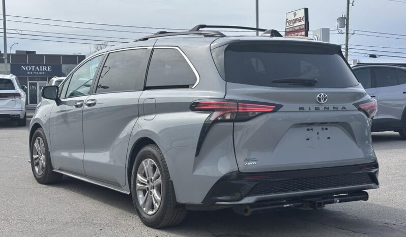 
								2023 Toyota Sienna Hybrid Xse Awd 7-Pass full									